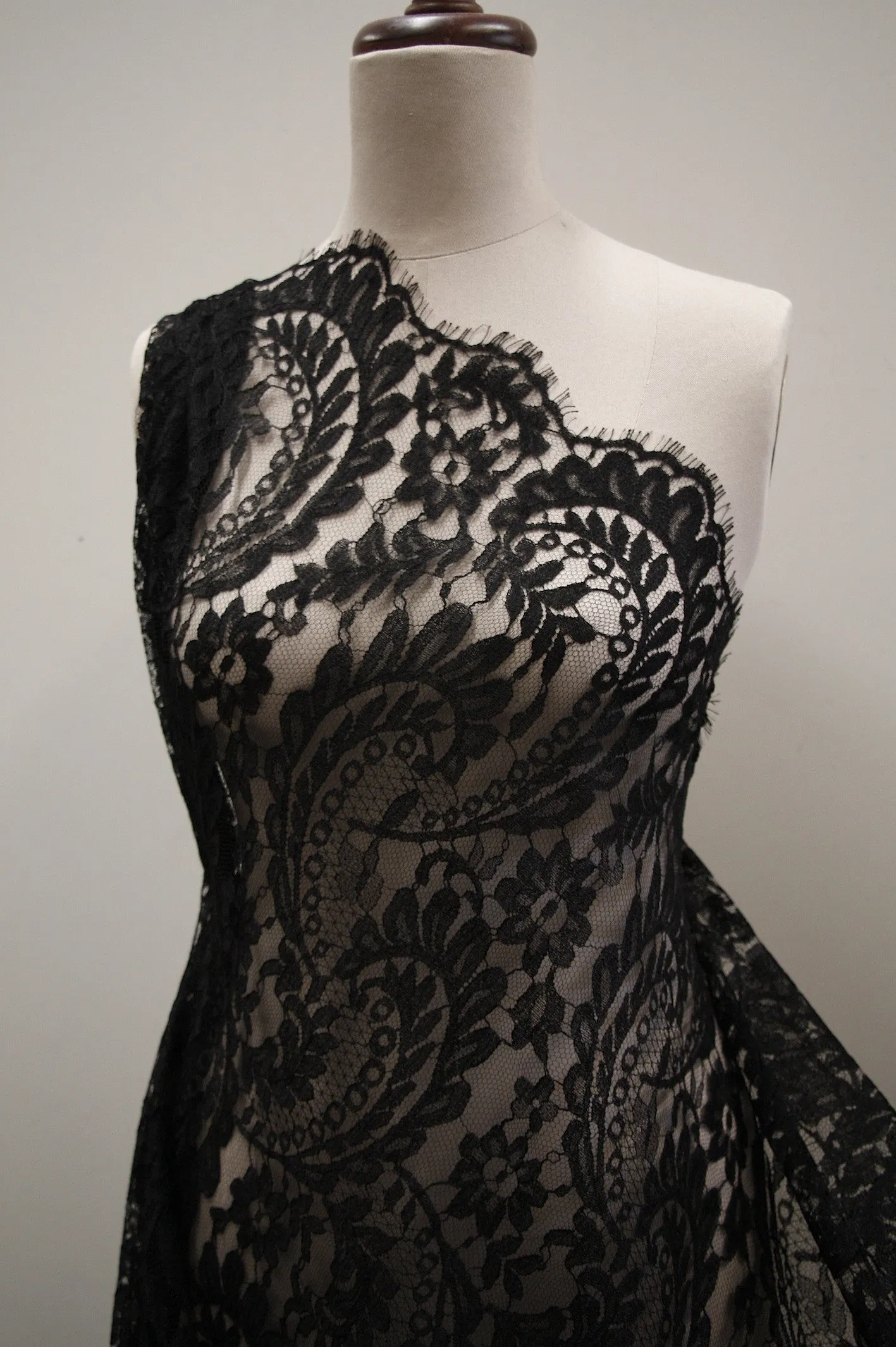 Charbon Dentelle
