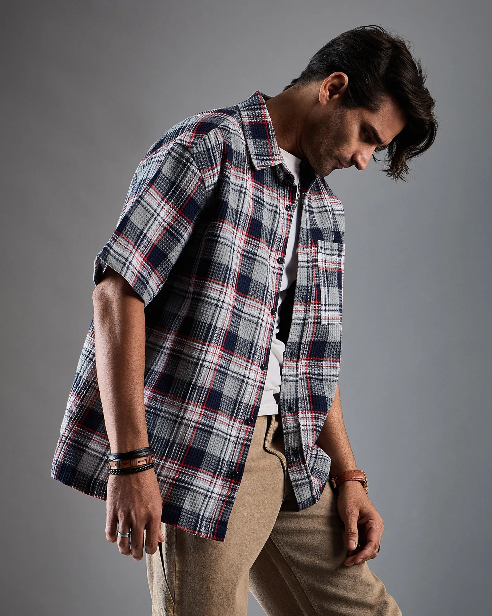 Chimpaaanzee Men Navy & Grey Oversized Shirt