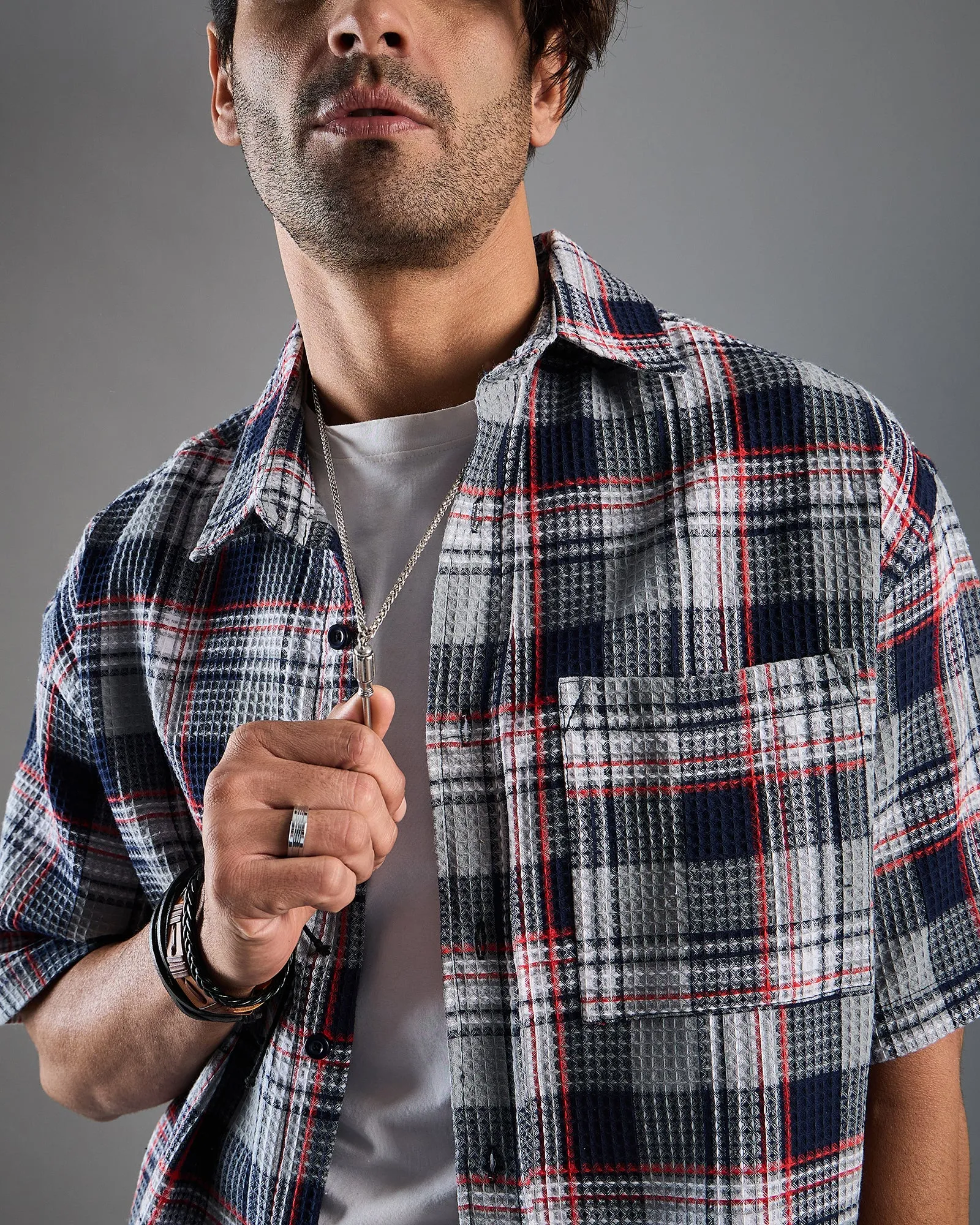 Chimpaaanzee Men Navy & Grey Oversized Shirt