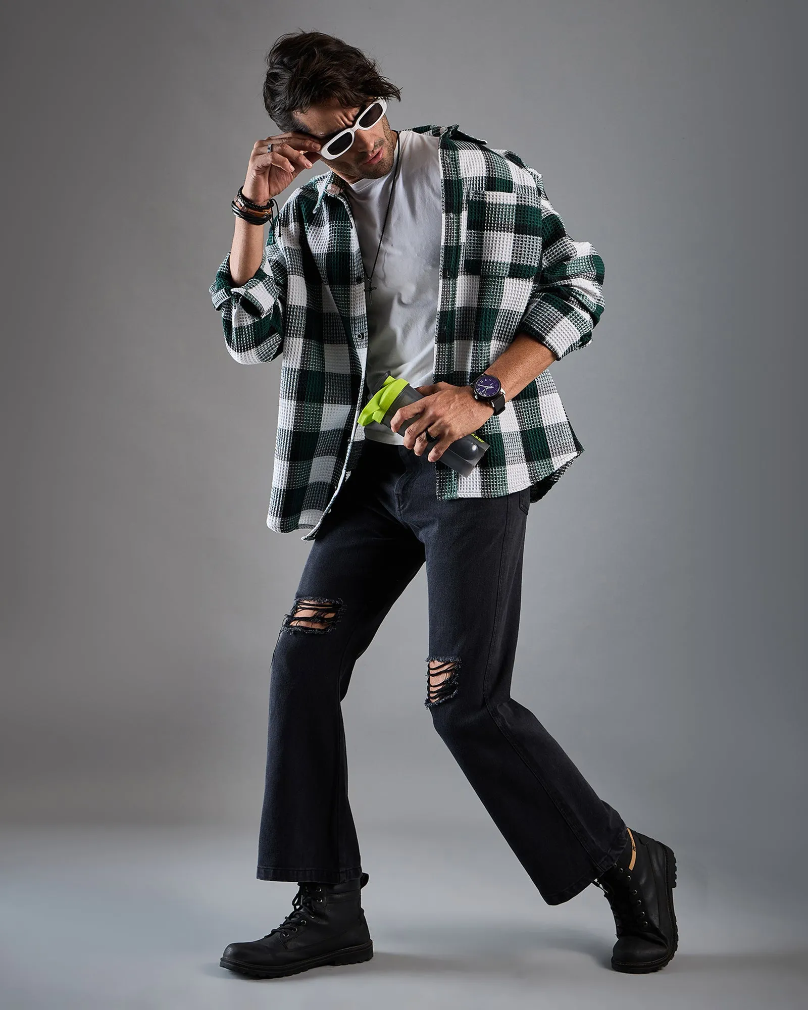 Chimpaaanzee Men White & Green Oversized Shirt
