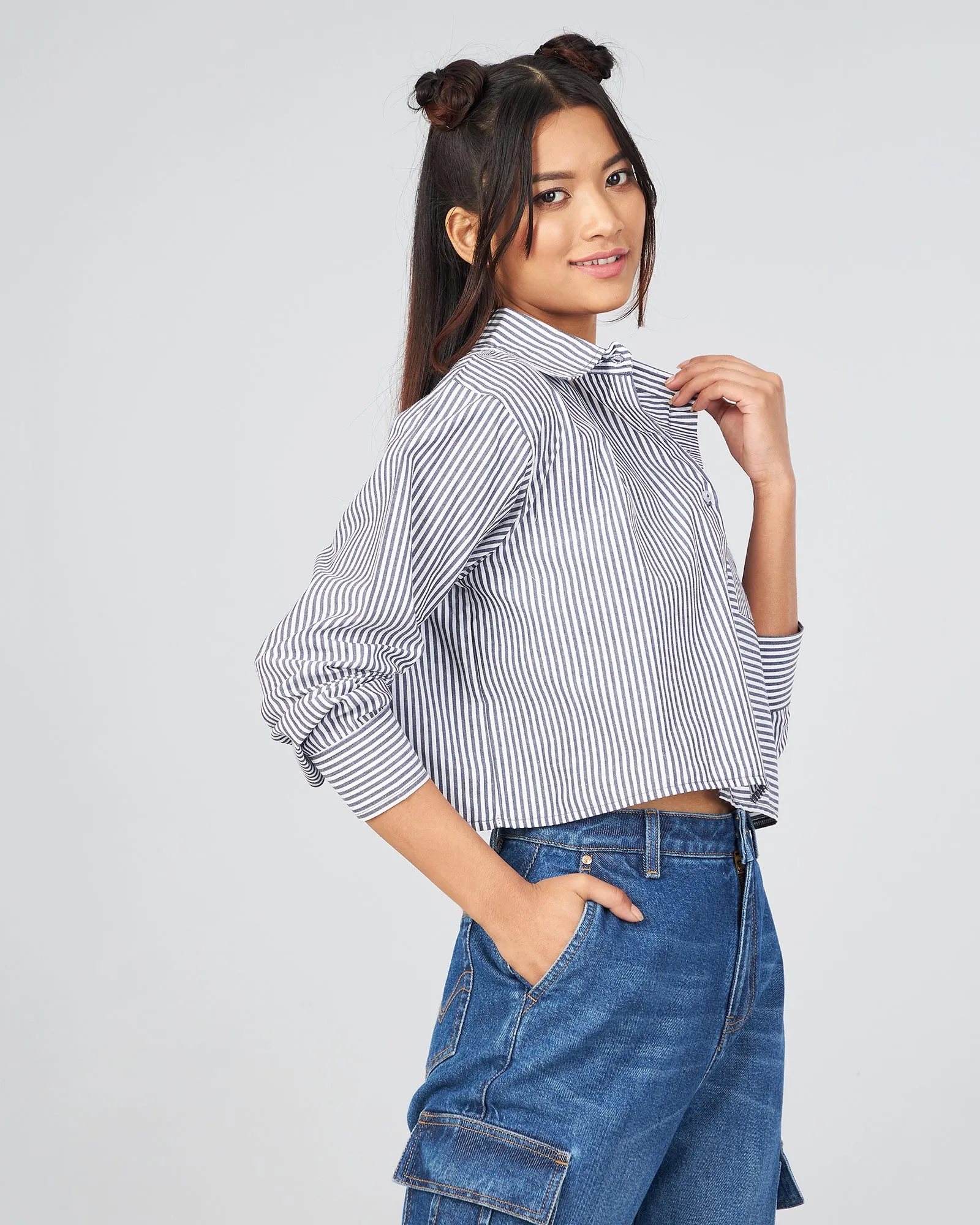Chimpaaanzee Women Viscose Black & White Small Stripe Full Sleeve Crop Shirt