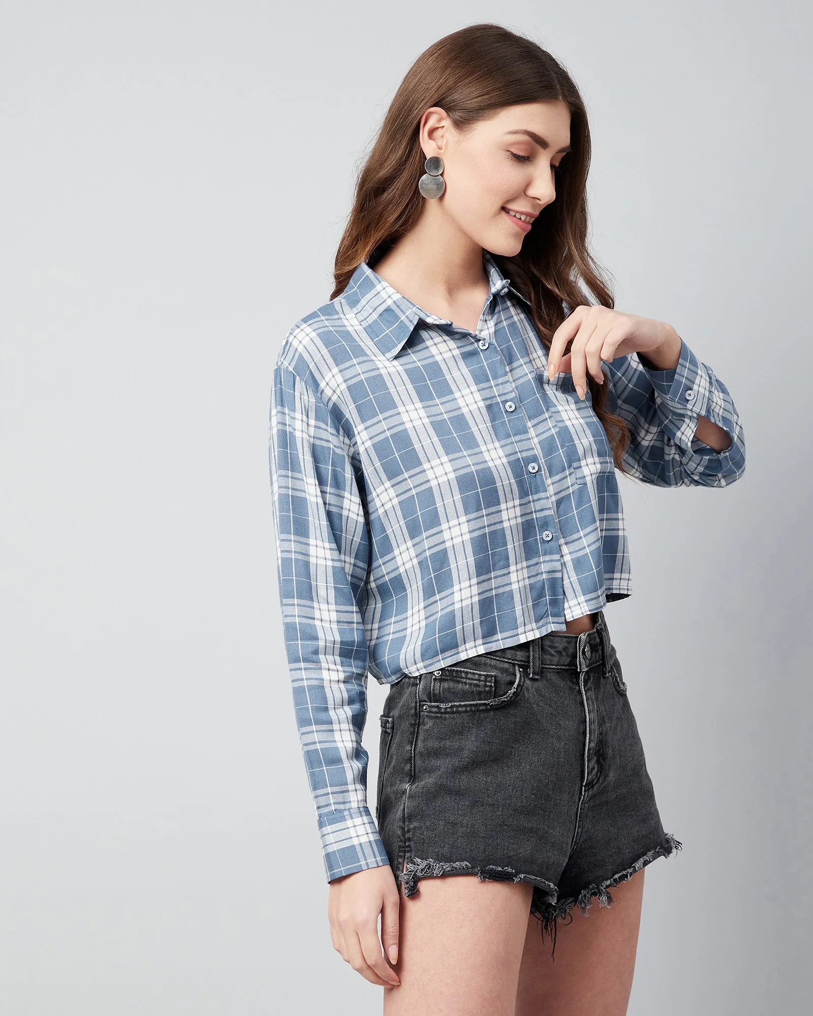 Chimpaaanzee Women Viscose Blue and White Drop Shoulder Crop Shirt
