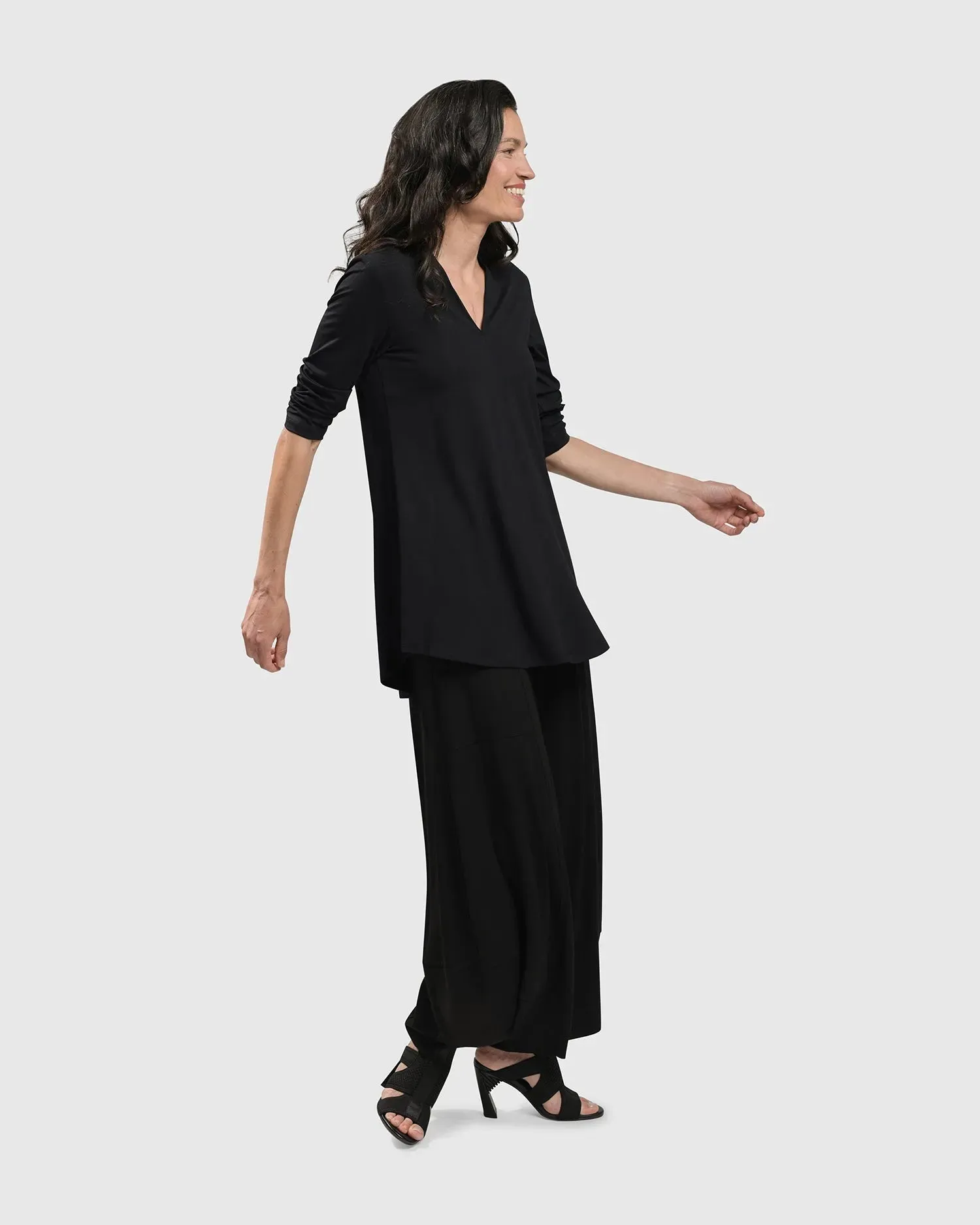 Essential V-neck Tunic Top