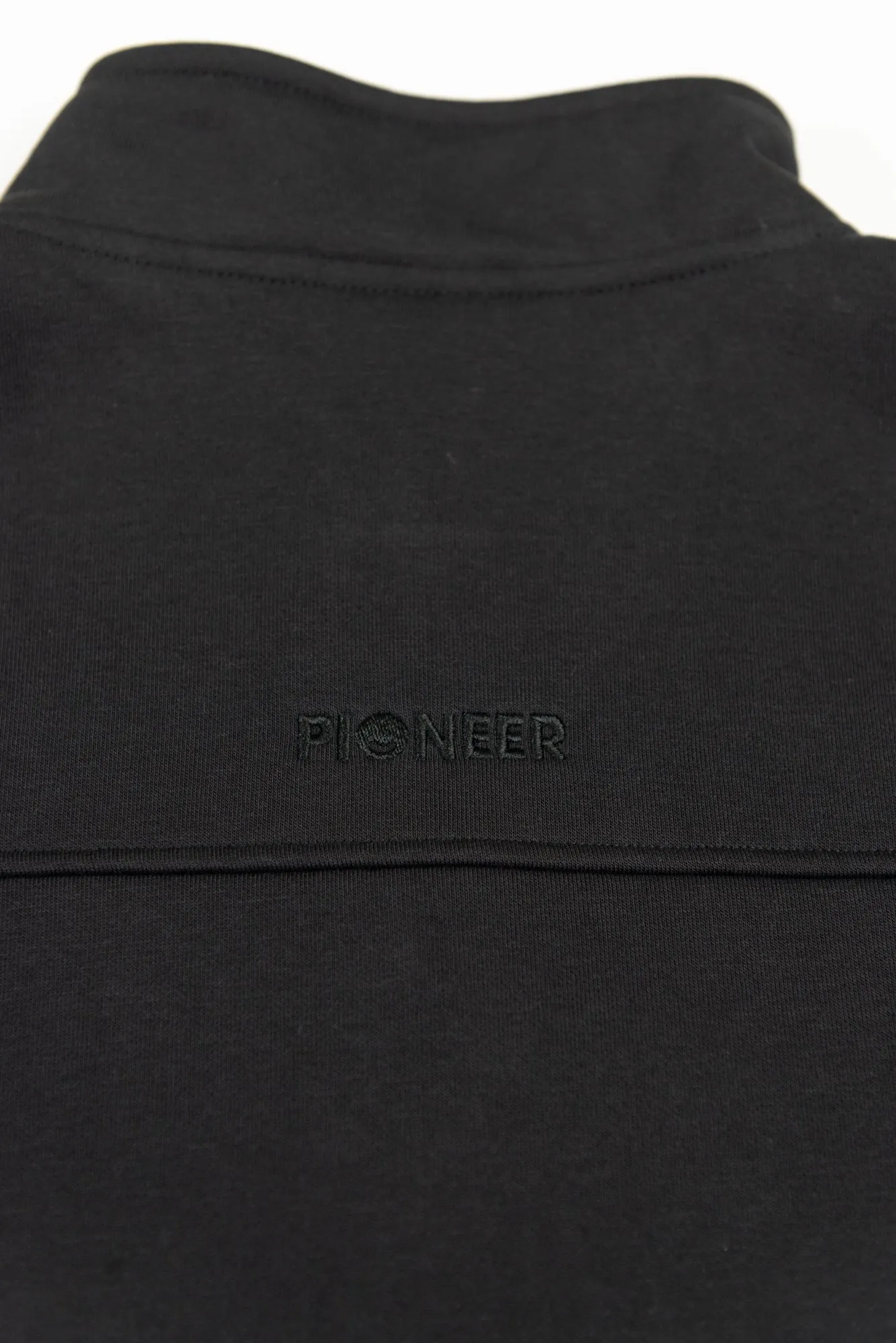 Pioneer 1/4 Zip Top